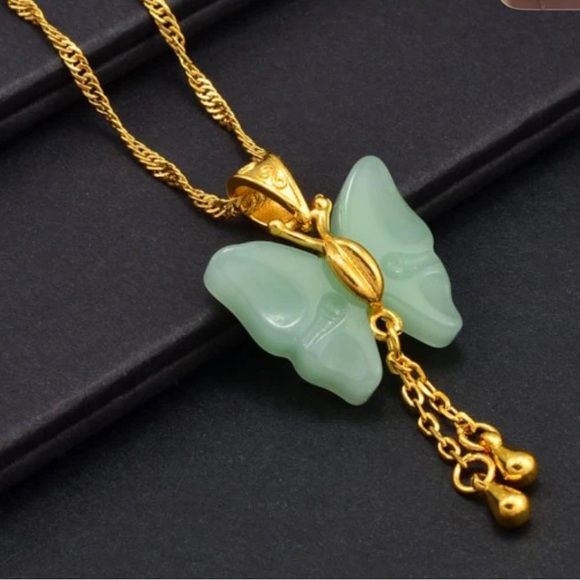 Light green Jade butterfly - Picture 1 of 2